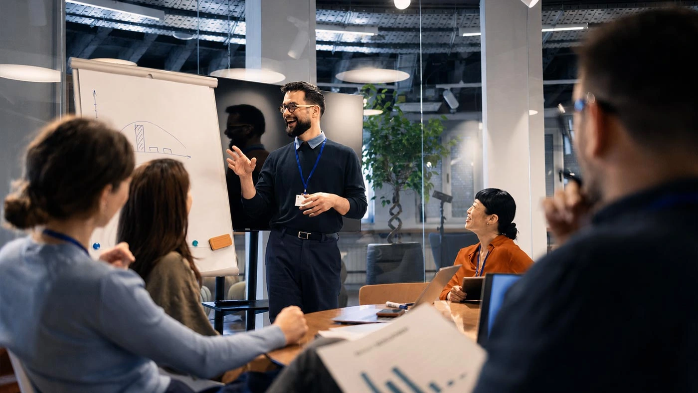 Strategiebesprechung am Flipchart
